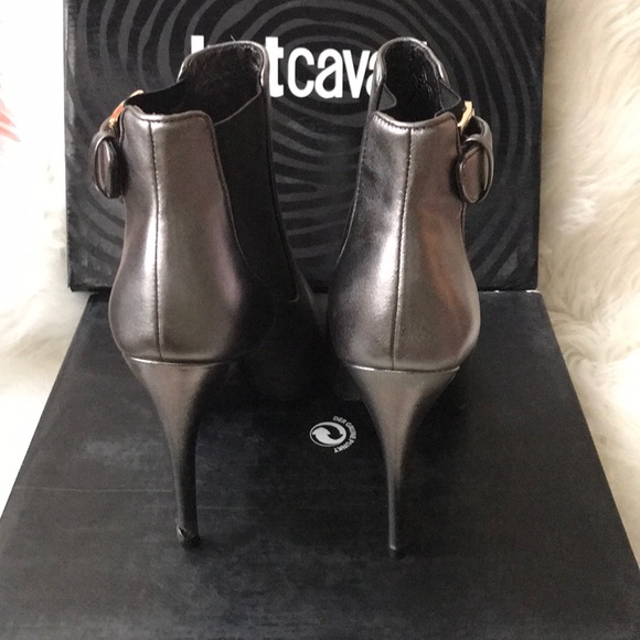 🛑CLEARANCE🛑 NEW Just Cavalli Silver Leather Ankle Booties - Picture 3 of 8